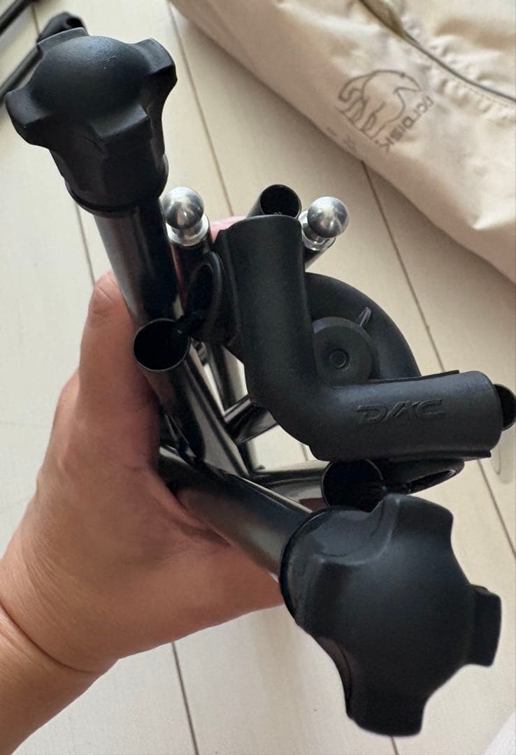 ヘリノックス&ノルディスク　コラボテーブル