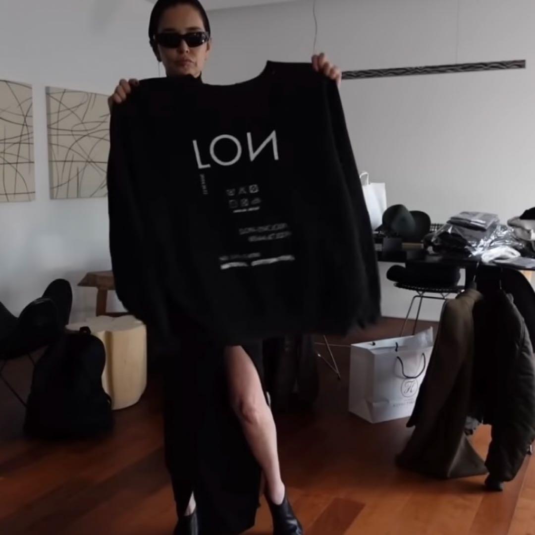 LON Two Side Sweatshirt Black Brownスウェット