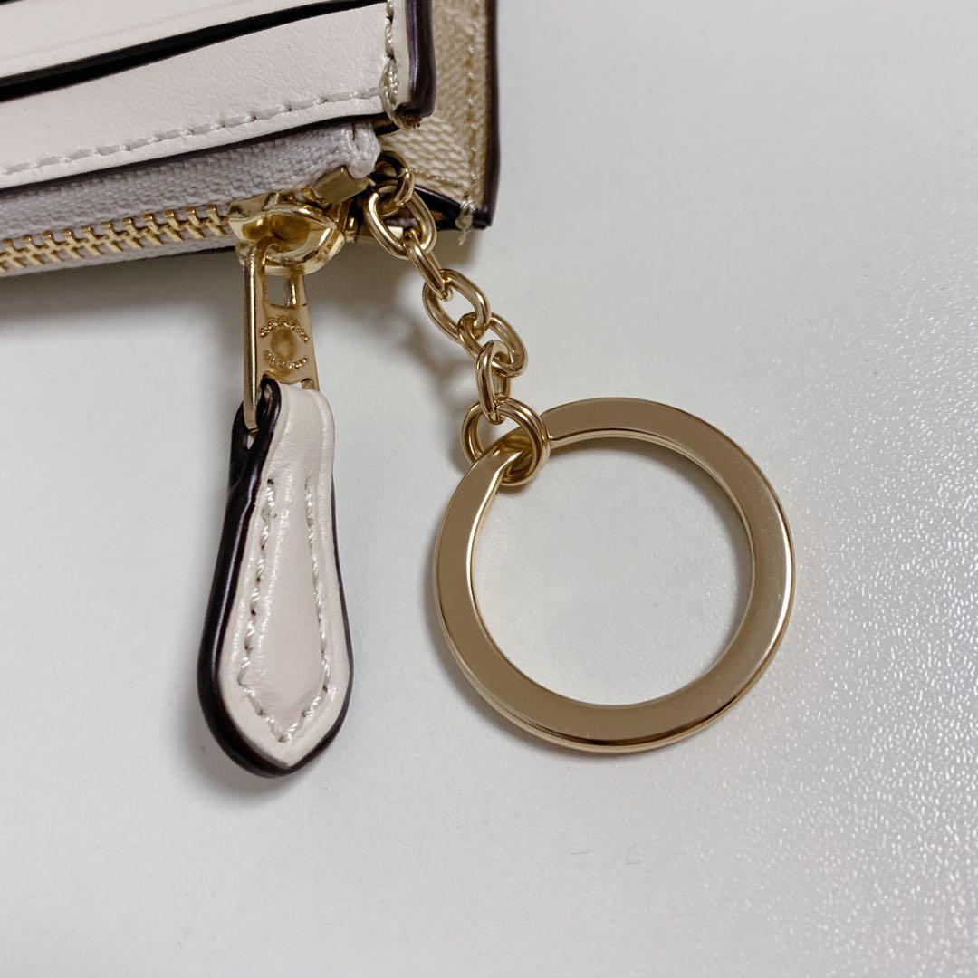 【新品未使用】COACHコーチ★ミニスキニーIDカードケース★シグネチャー
