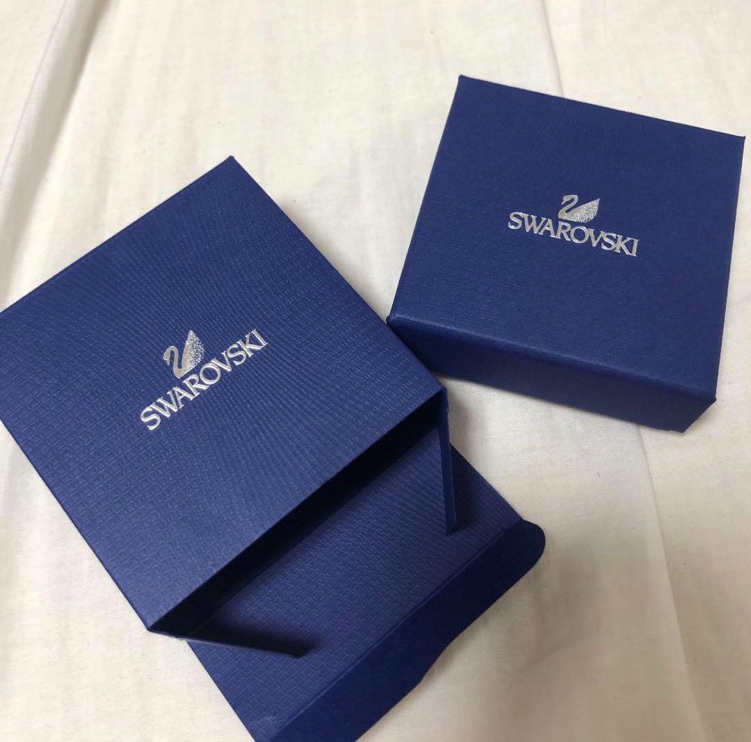 Swarovski ネックレスとピアスのセット