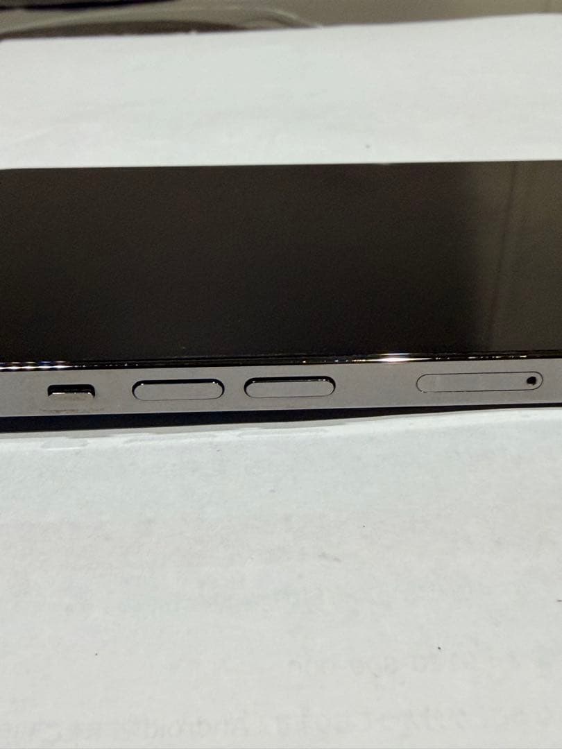 スマートフォン本体 nWo