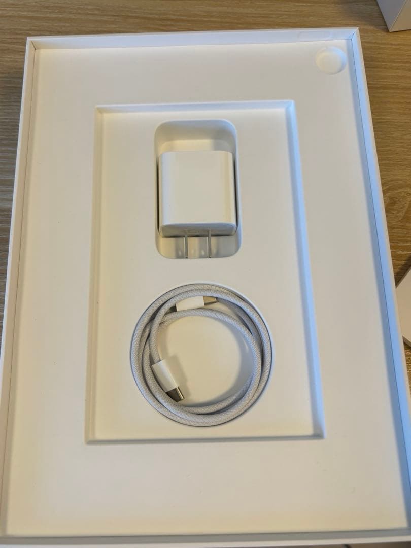 iPad Air 第4世代 ローズピンク 64GB 箱/充電器、ケーブル付き