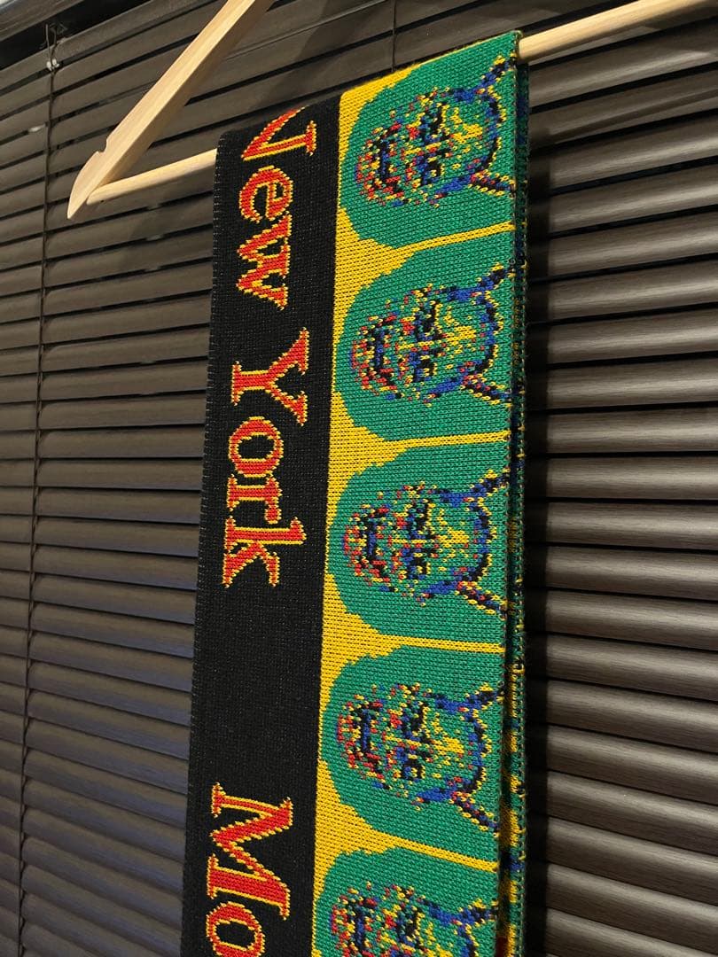 montmartle new york モンマルトルニューヨーク マフラー