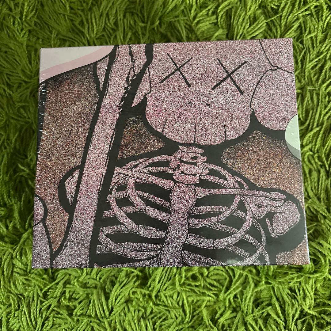 洋楽 KAWS X CLIPSE CD and TEE BOX SET