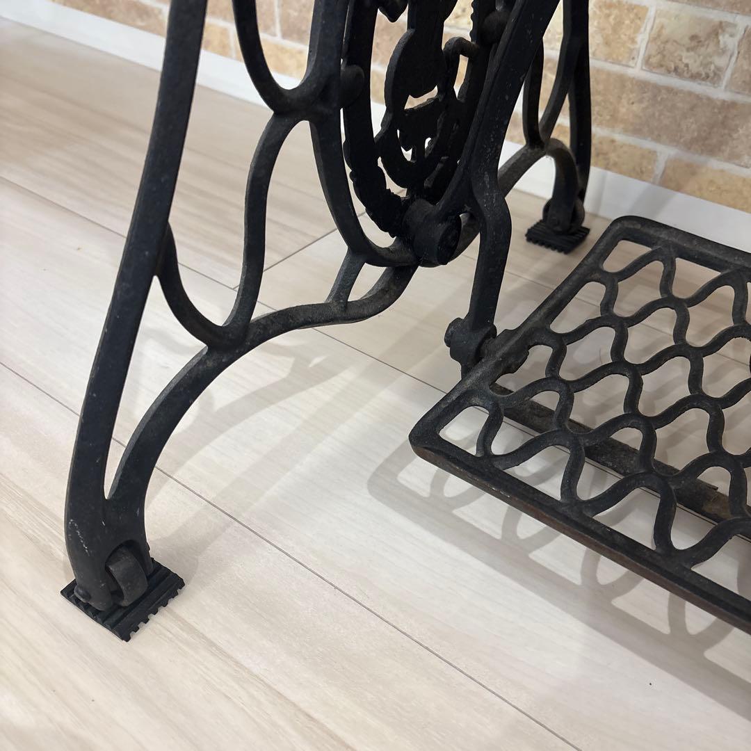 シンガー　ミシン台　網目ミシン脚　アンティーク