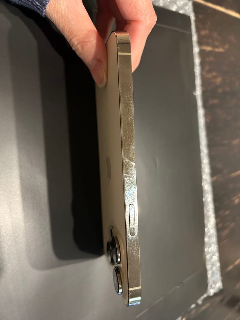 Apple iPhone 14 Promax ゴールド 本体