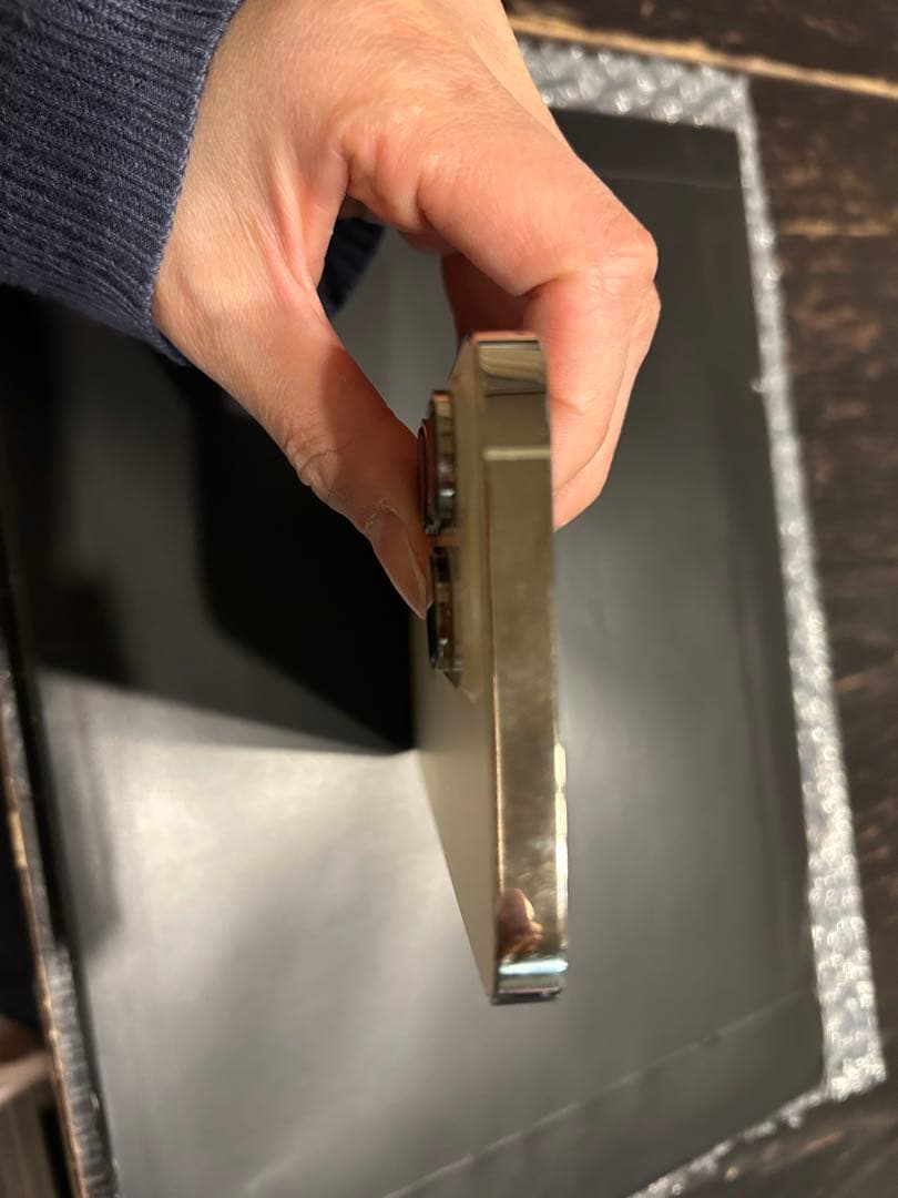 Apple iPhone 14 Promax ゴールド 本体