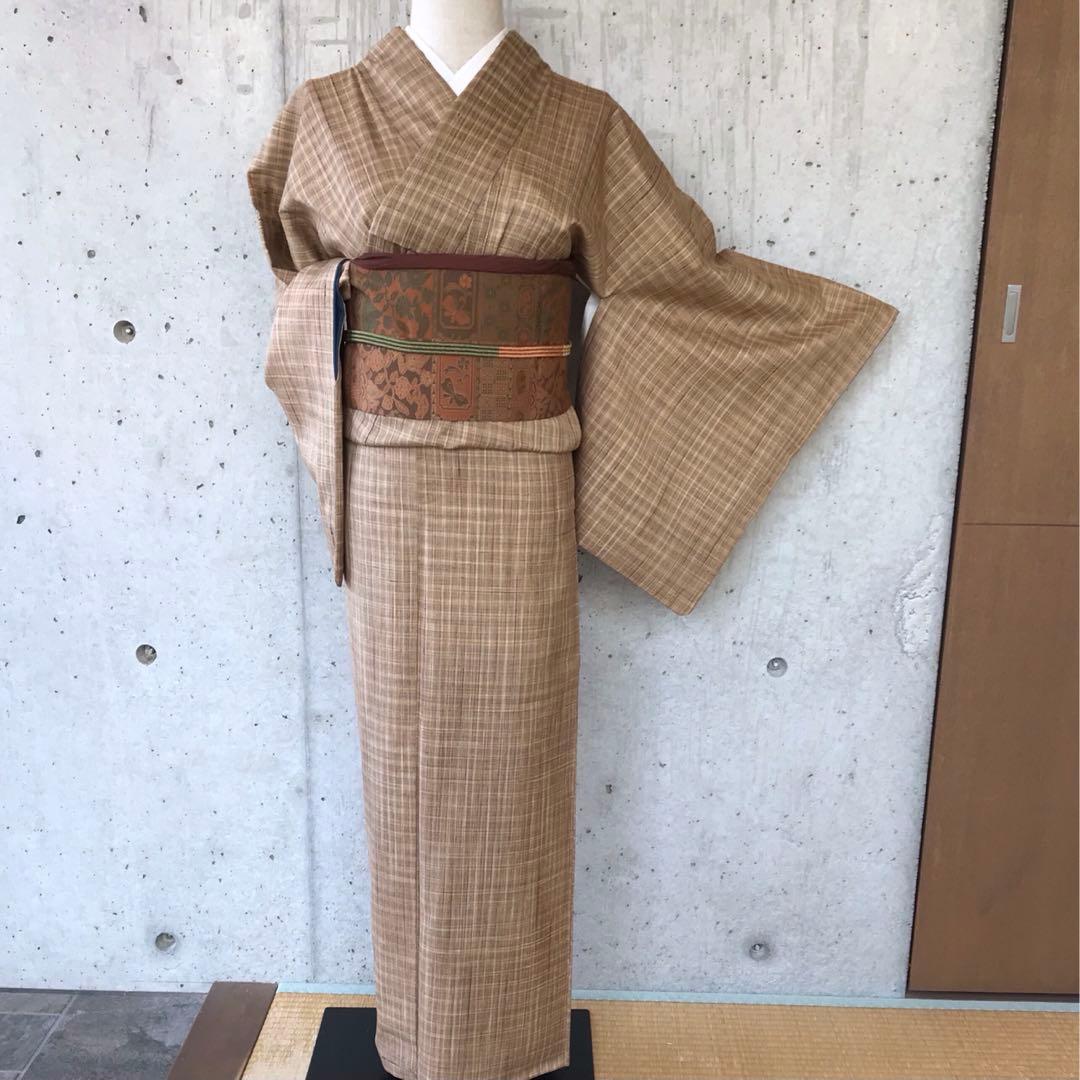 正絹　風合いのある上質な紬お着物　格子柄　袷