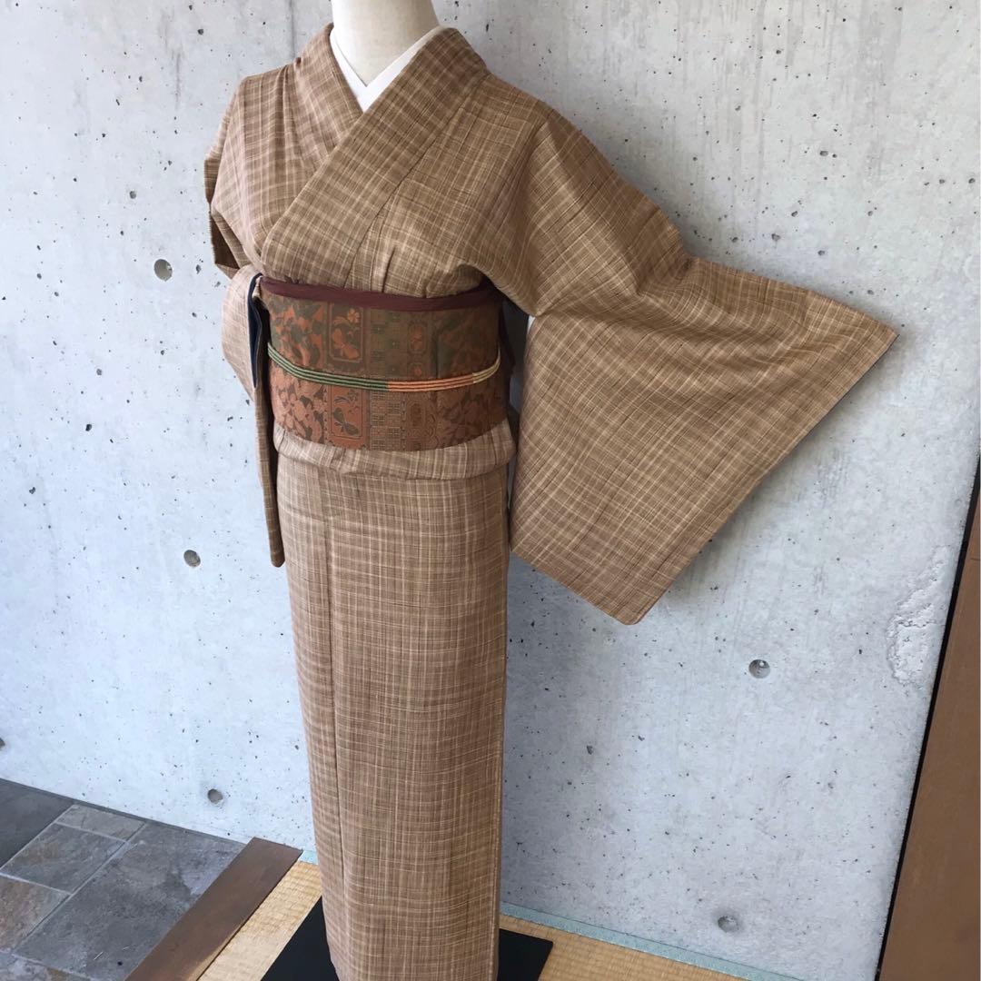 正絹　風合いのある上質な紬お着物　格子柄　袷