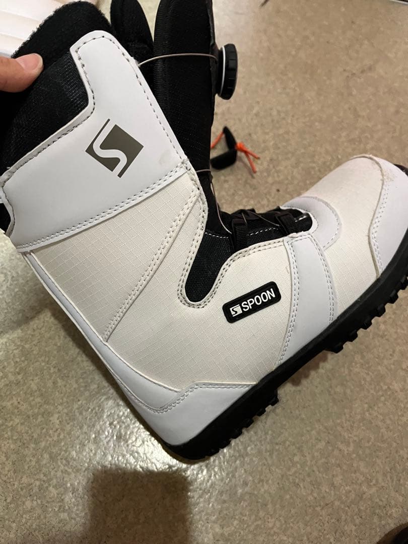 SPOON スノーボードブーツ 女性用 JP 22.5〜23.0 ホワイト
