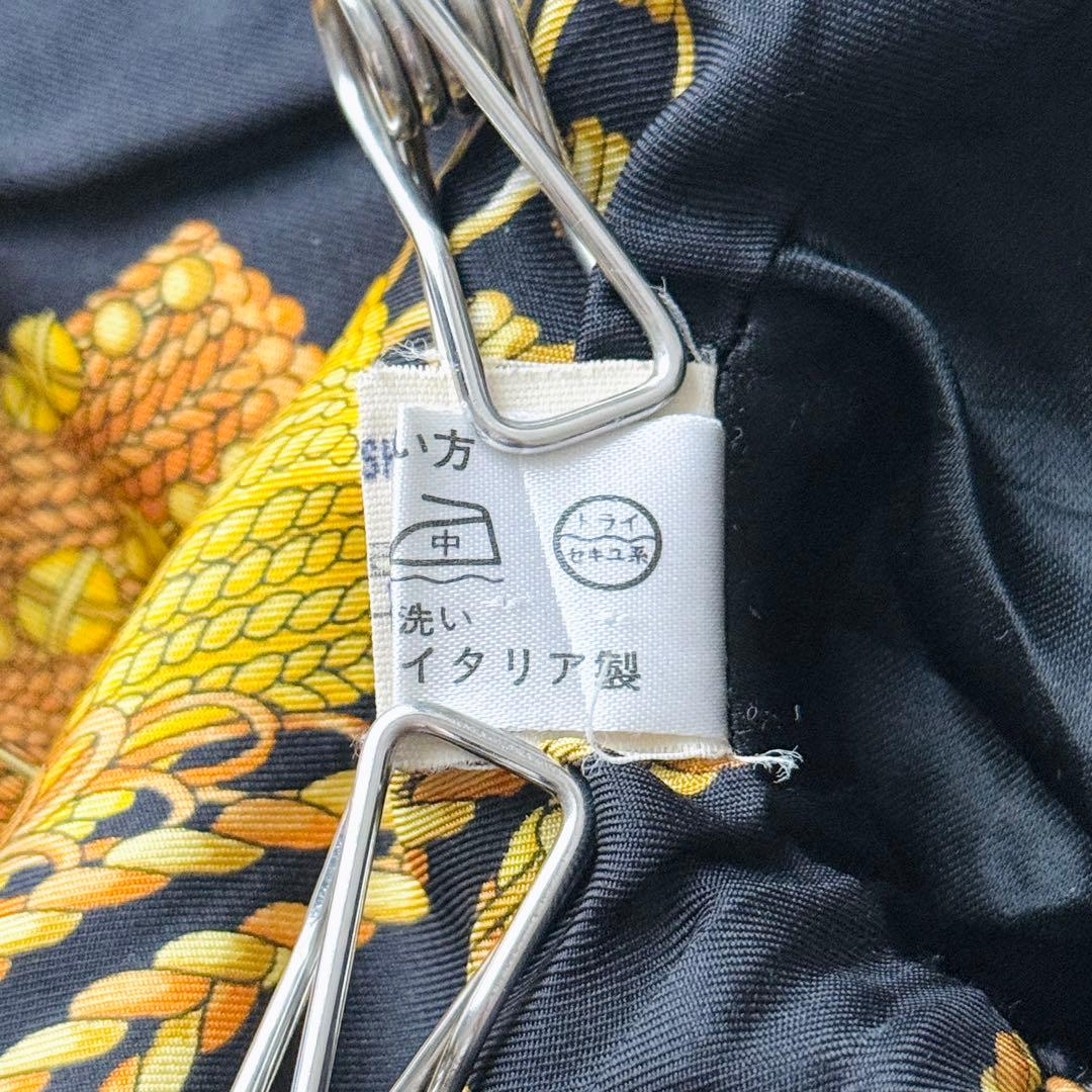 2508Z 美品 ヘルノ 裏地総柄コート カシミヤ混 ロング スカーフ柄 黒