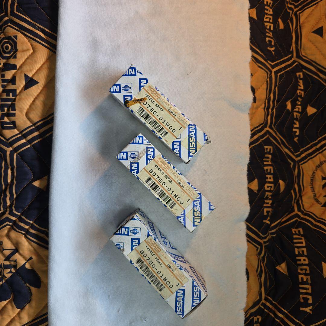 NISSAN 部品 ウィンドウ　ハンドルリーグル　４個　DR30 スカイライン