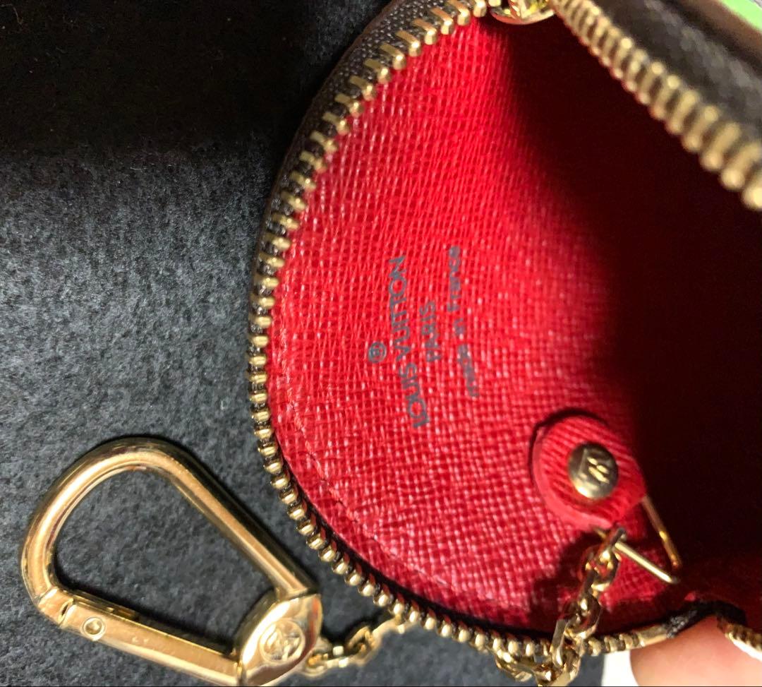 ルイ・ヴィトンx村上隆コラボ チェリーブラッサム柄キーチェーン付きケース