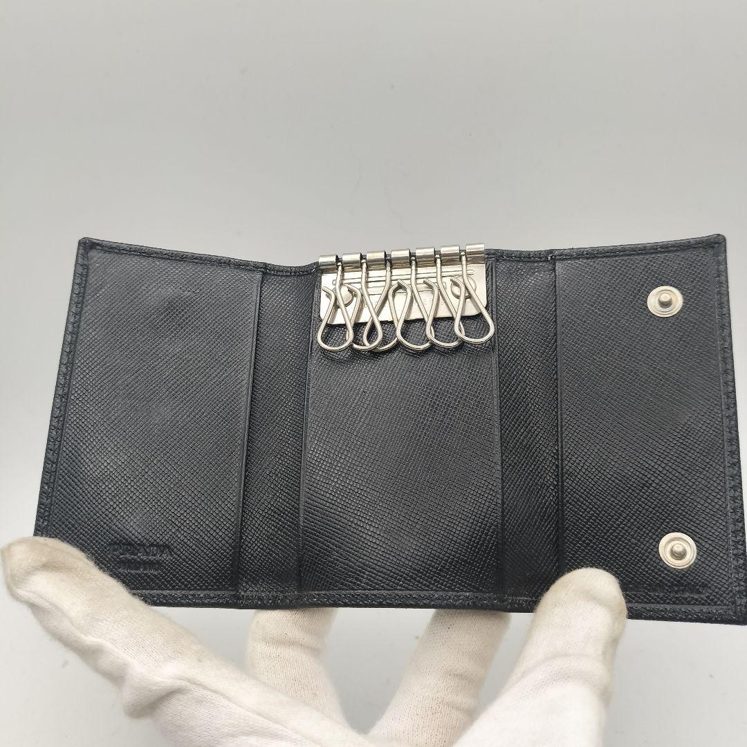 ◎プラダ　6連キーケース　サフィアーノ　トライアングルロゴ　ブラック