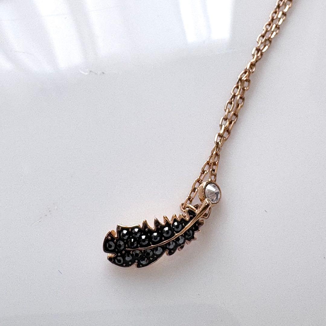 【セット商品】スワロフスキー　ノーティー　ネックレス&ピアス　ゴールドカラー　箱