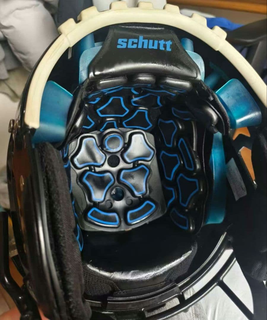 アメリカンフットボールヘルメット Schutt F7 VTD　成人用　サイズL