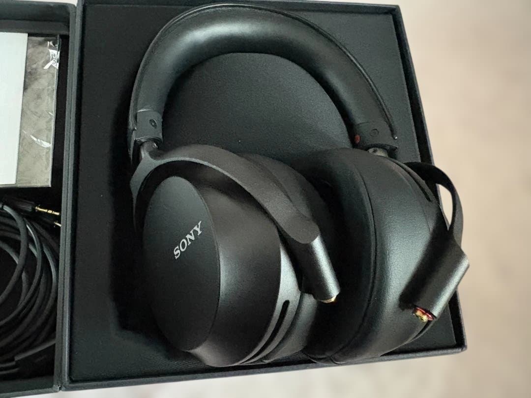 ★美品　SONY MDR-Z7M2 ミドルハイクラスヘッドフォン