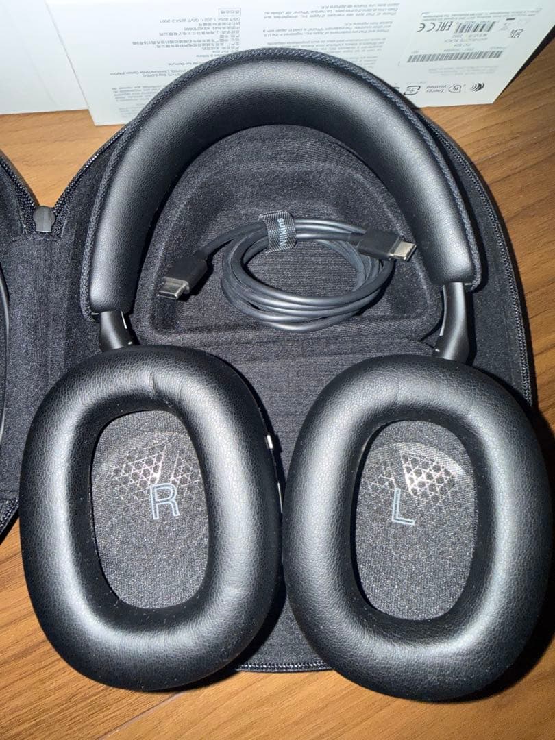 Bowers & Wilkins Px7 S2 ワイヤレスヘッドホン