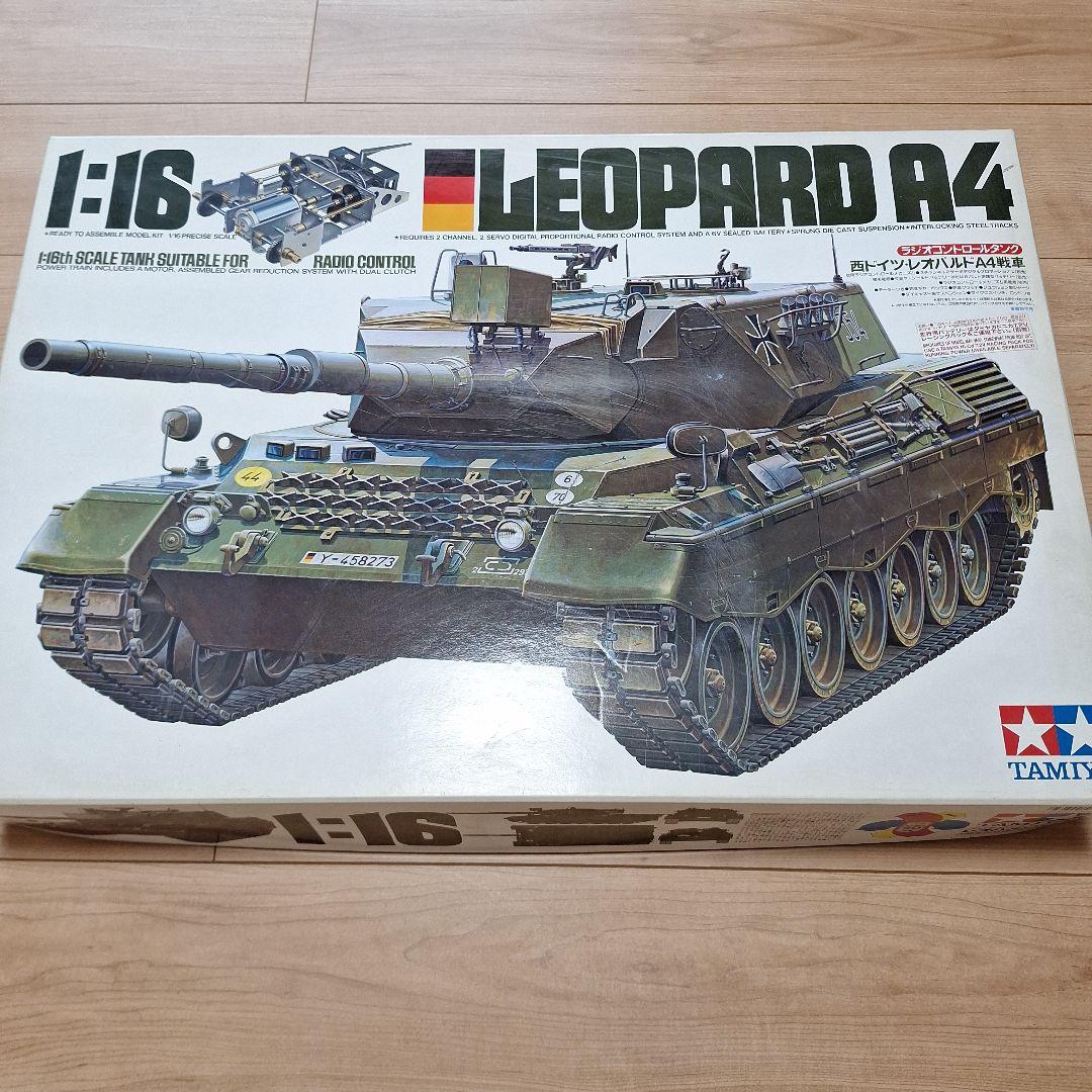 1:16 LEOPARD A4 戦車モデル