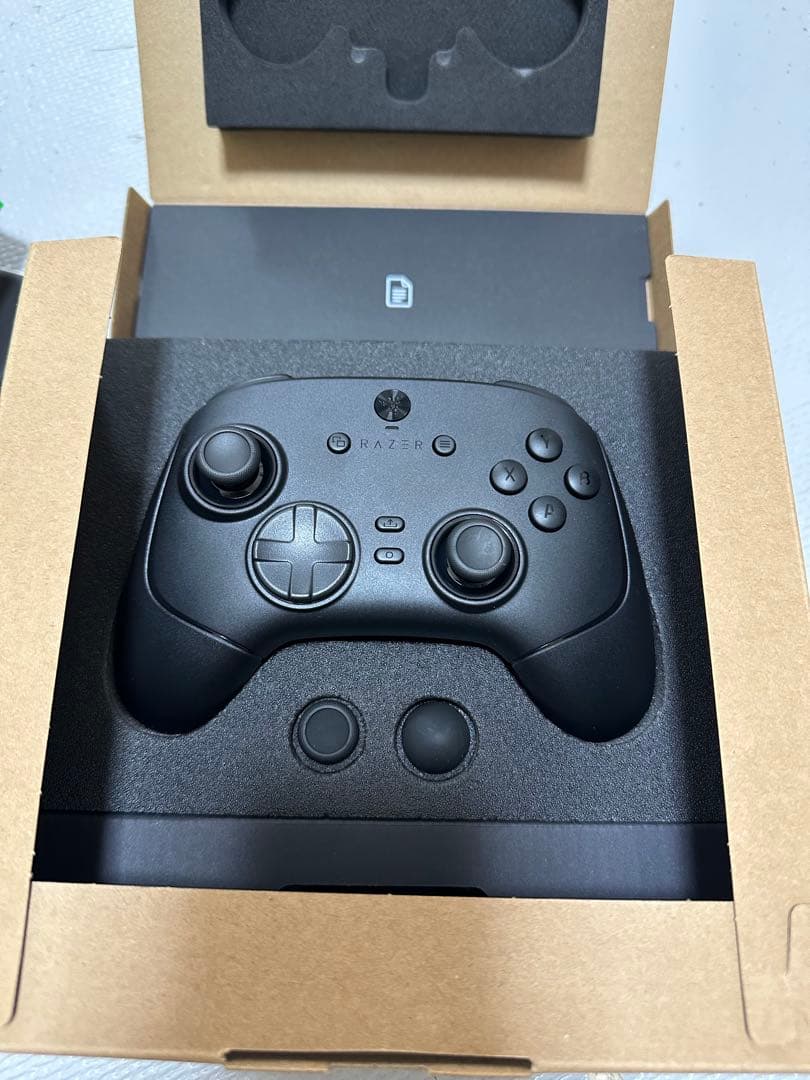 その他 RazerWolverineV3Tournament Edition 8K PC