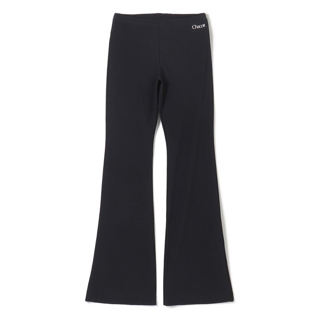 Chacott ブラック フレアパンツ
