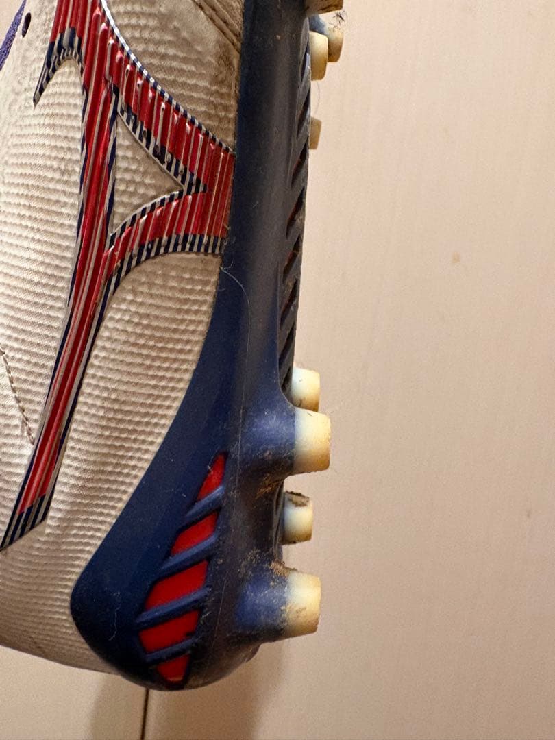 ミズノモレリアネオ3β スパイク27cm