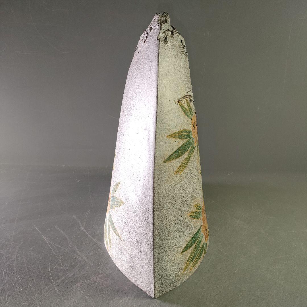 A1213-11/九谷焼/谷敷正人 造/雅彩石楠花文扁壷/花瓶/花器/華道具/