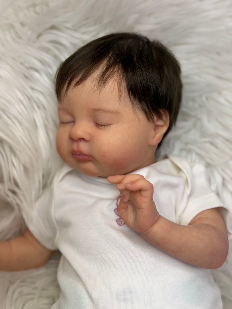 【リボーンドール】 ESENIA