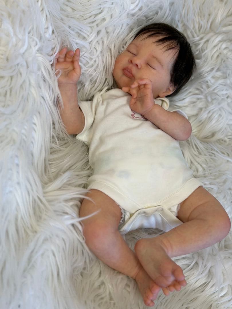 【リボーンドール】 ESENIA