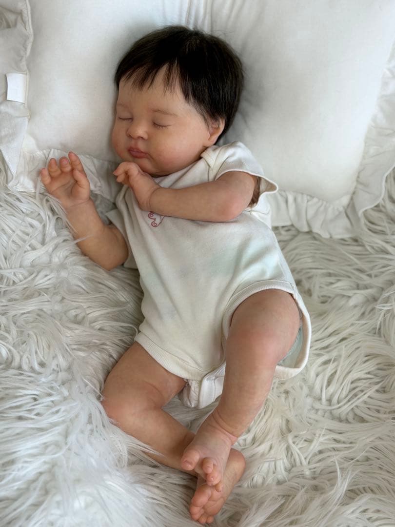 【リボーンドール】 ESENIA