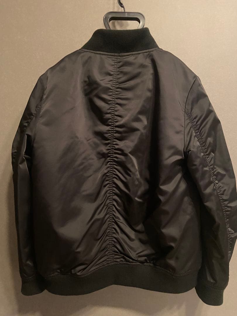   ブラック MA-1 ジャケット