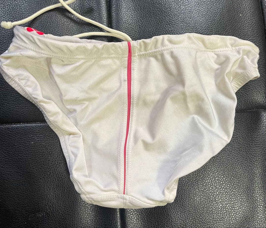 アリーナ Sサイズ 白 競パン 水着