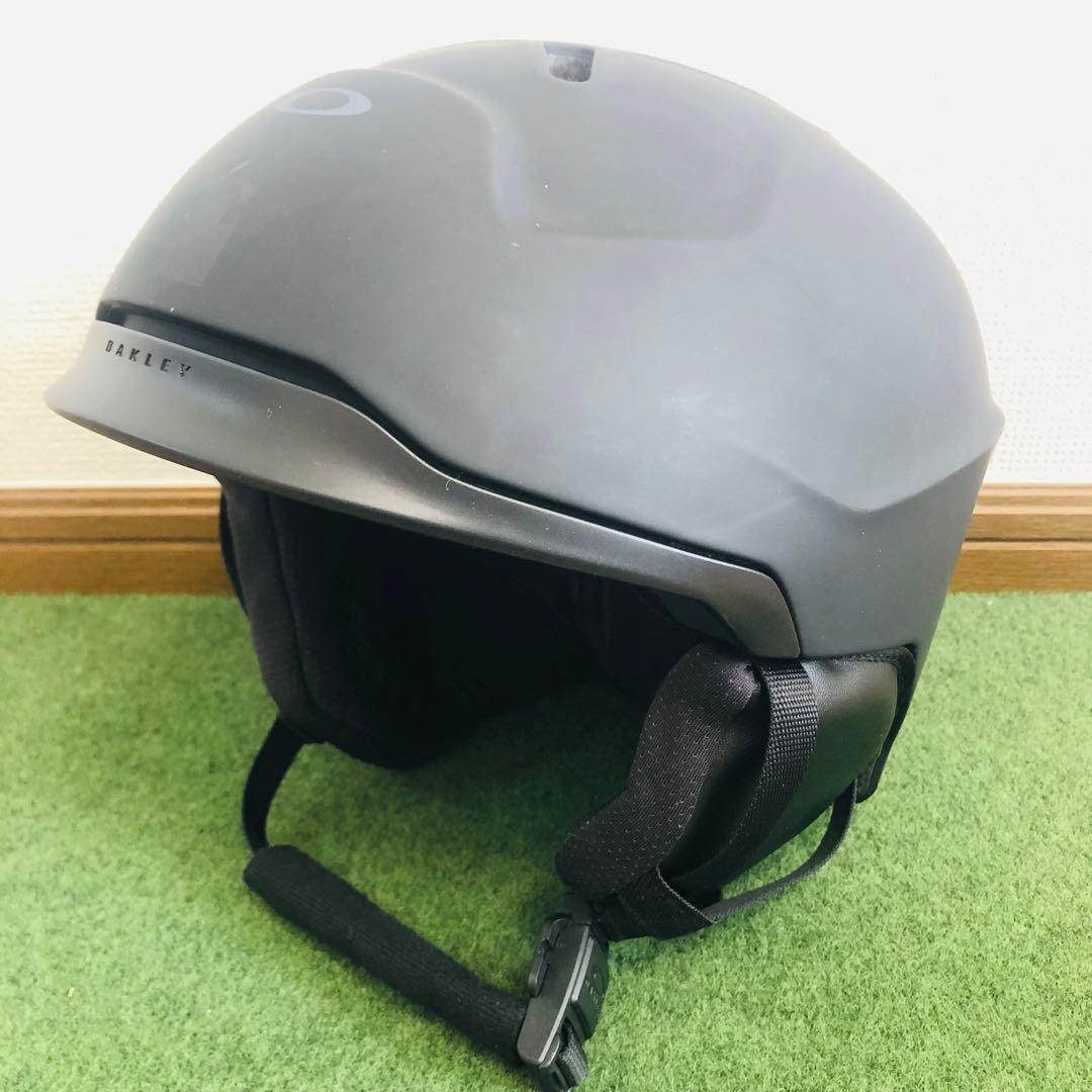 【美品】OAKLEY オークリー　MOD3 ヘルメット