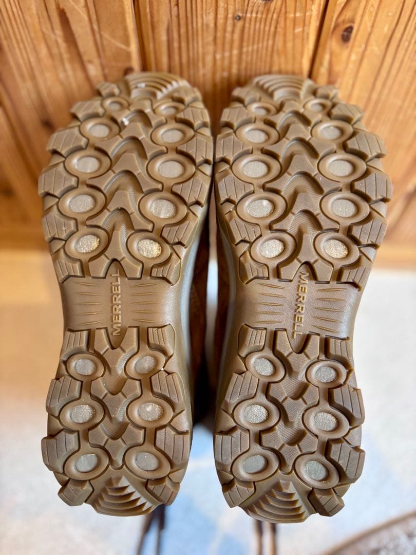 Merrell ブラウン スエード ショートブーツ