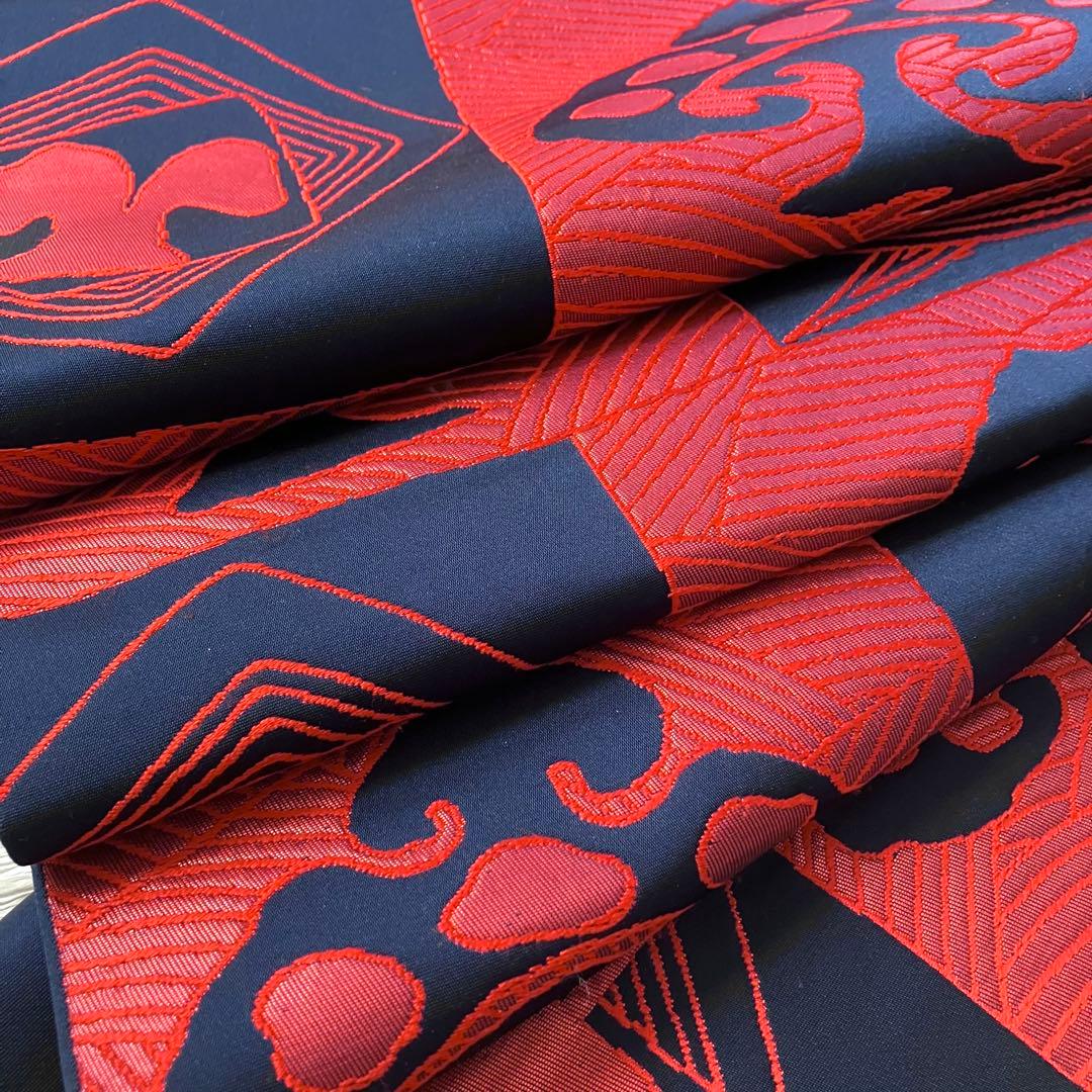 遊びましょ！紺地に赤の変わりスペード柄織り出し トランプみたいな正絹六通本袋帯