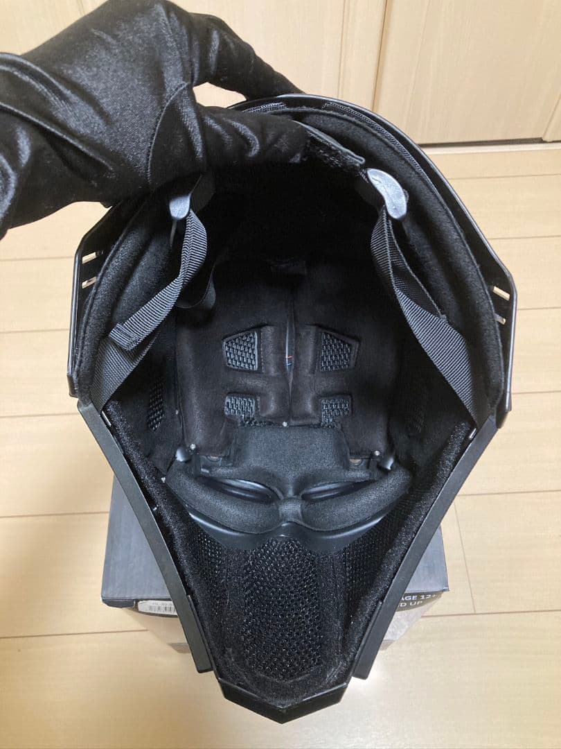 roninヘルメット