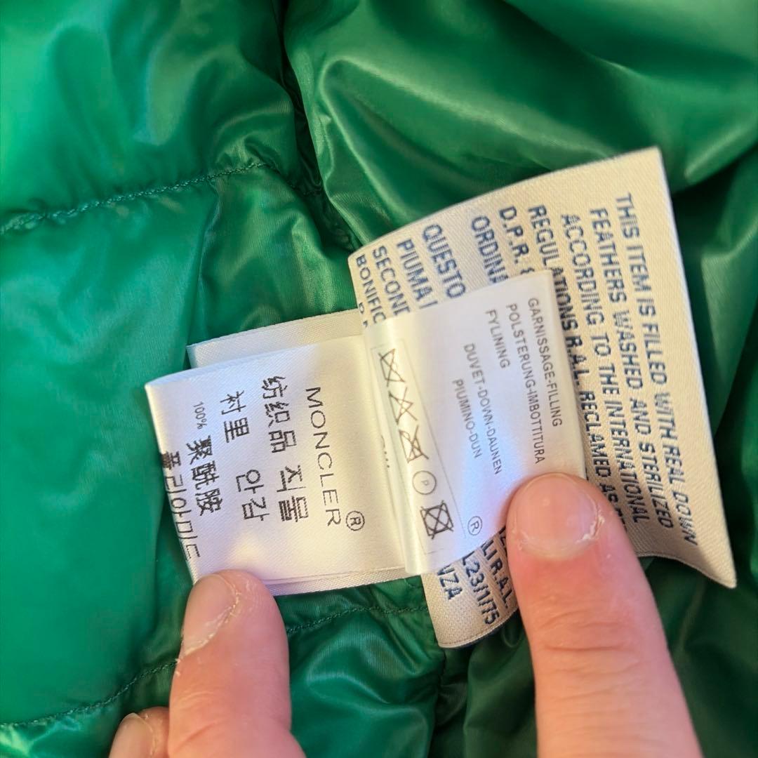 レアカラー　モンクレール　ダウンベスト　gui MONCLER グリーン