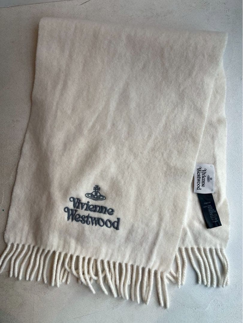 【極美品】Vivienne Westwood ホワイトマフラー