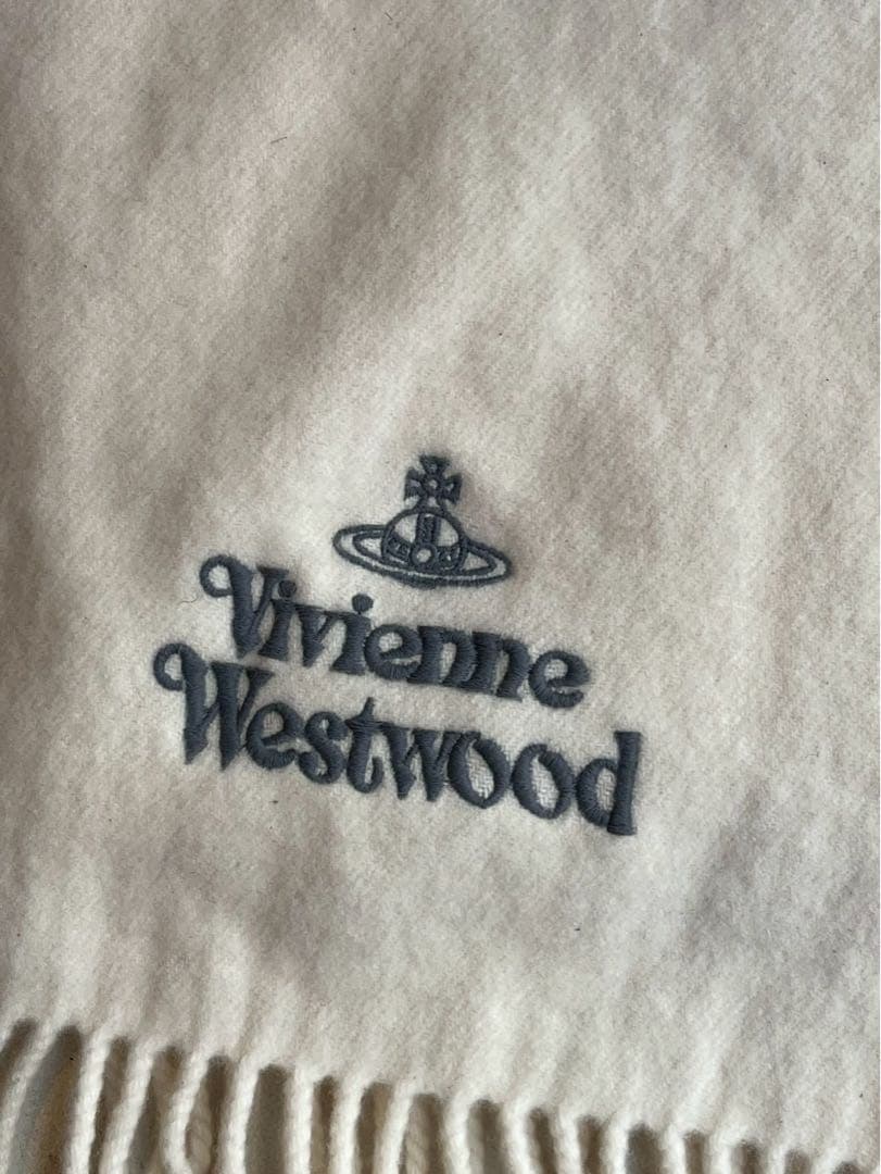 【極美品】Vivienne Westwood ホワイトマフラー
