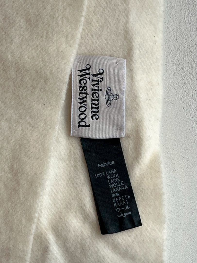 【極美品】Vivienne Westwood ホワイトマフラー