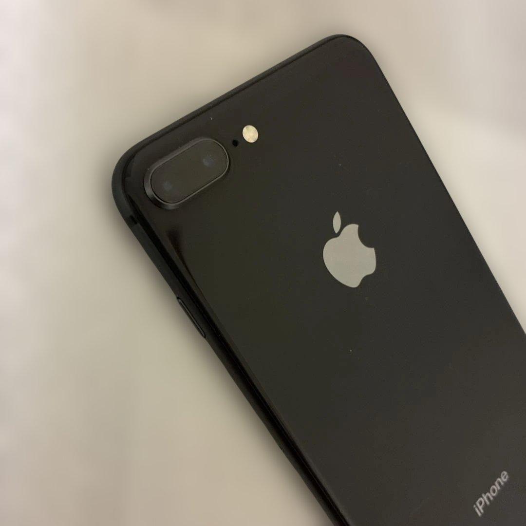 iPhone 8 Plus SIMフリー スペースグレイ64GB 本体のみ