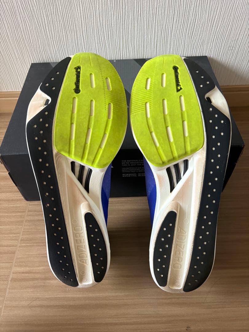 アディゼロ　タクミセン10 28.5