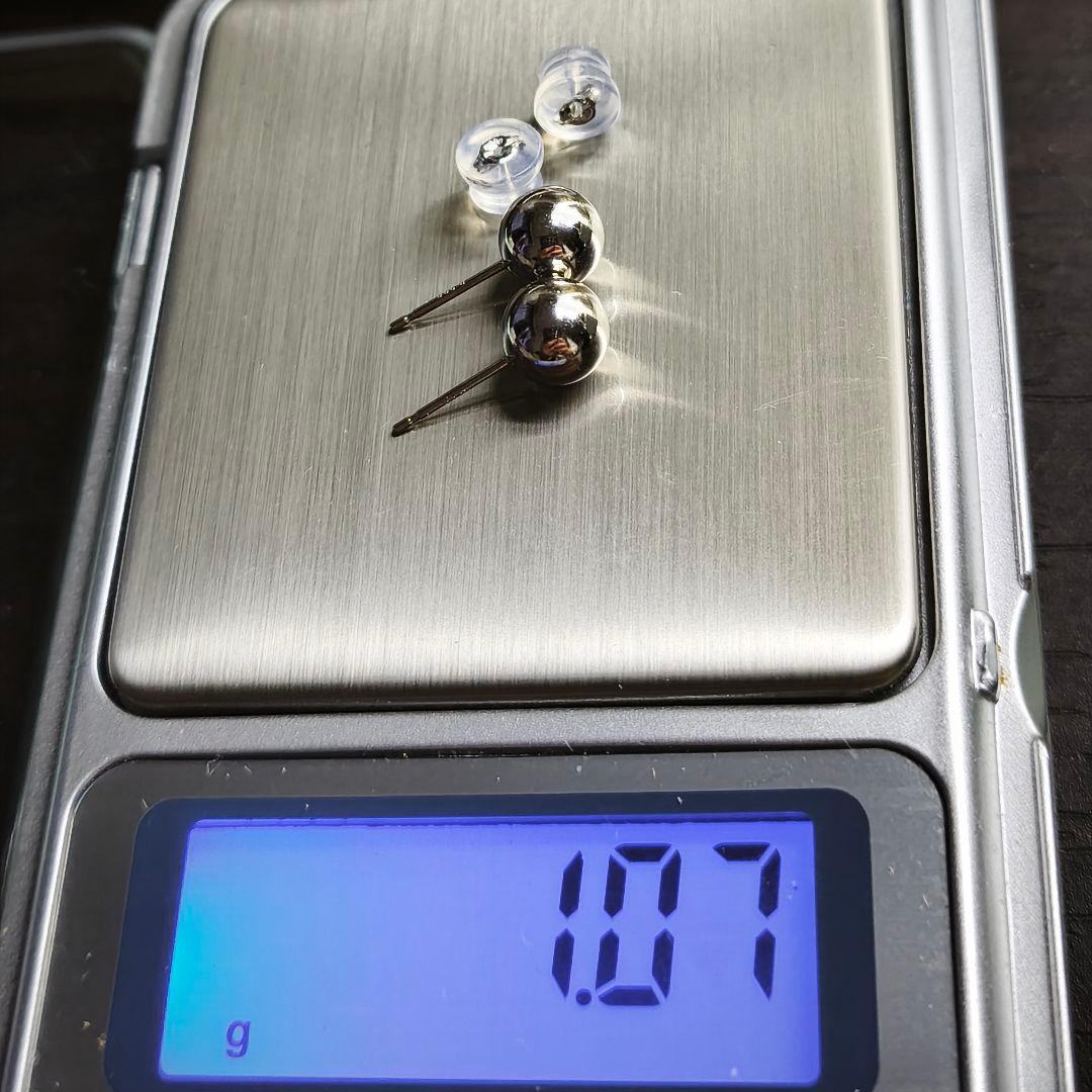 新品　Pt900 プラチナ　丸玉ピアス　約7mm