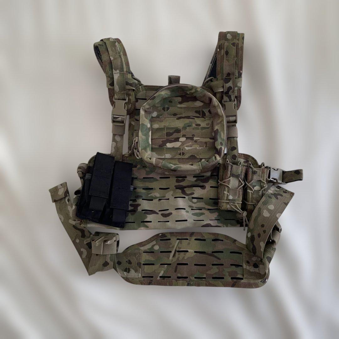 マルチカム チェストリグ 4マガジンポーチ付き