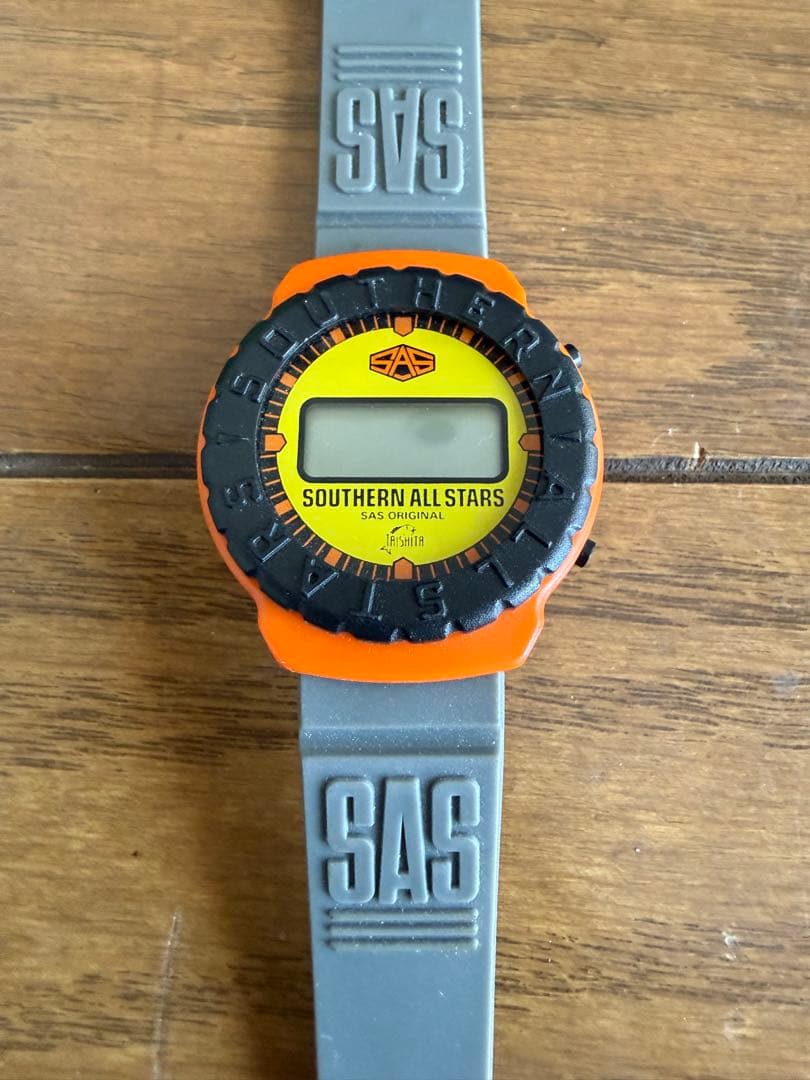 サザンオールスターズ Suika すいか （訳ありおまけ付き　デジタル腕時計）