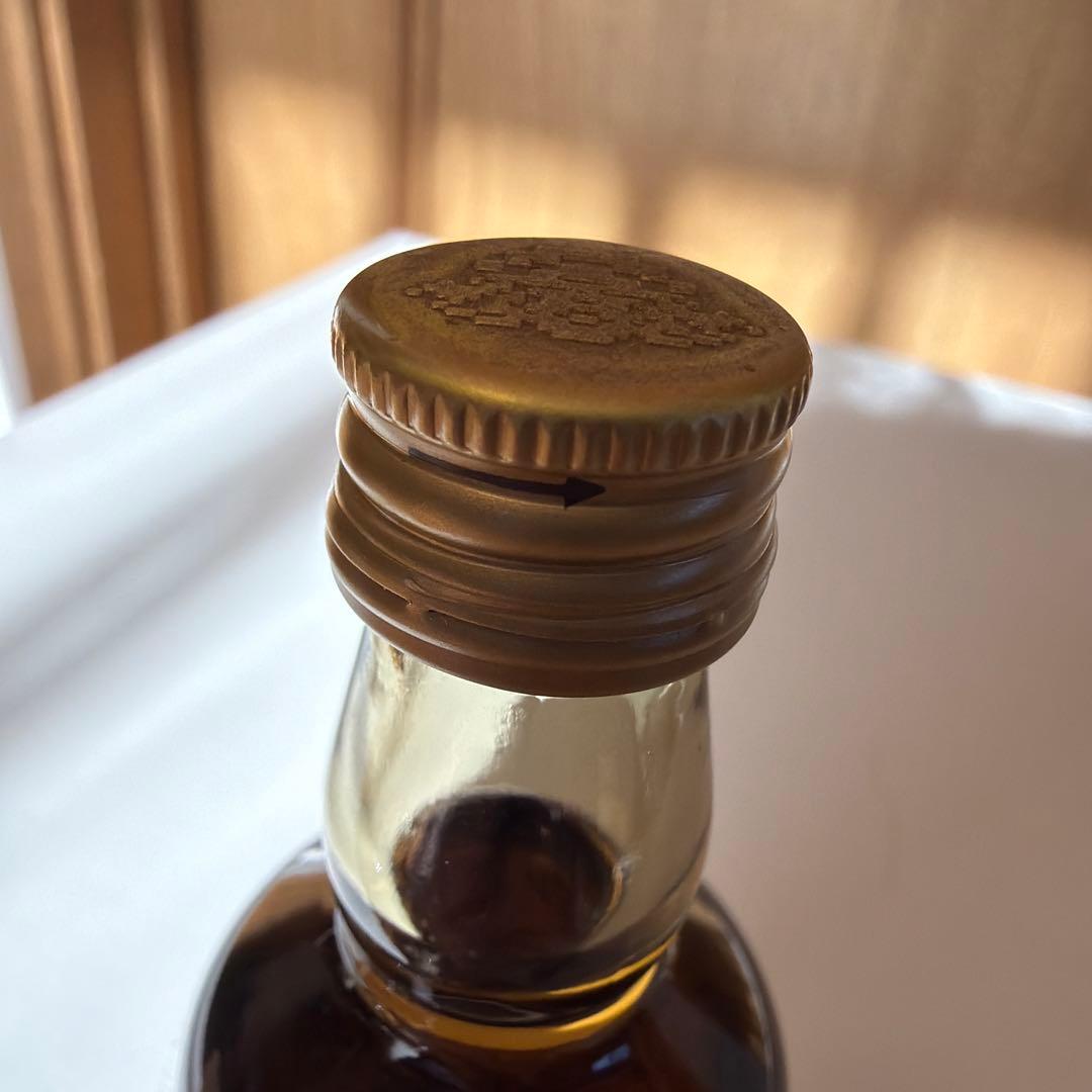 s*n様 サントリーウィスキー　ニューローヤルミニボトル　試飲用見本