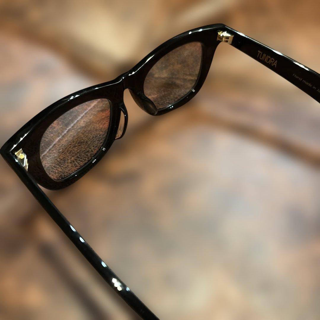 UNCROWD TUNDRA 調光サングラス