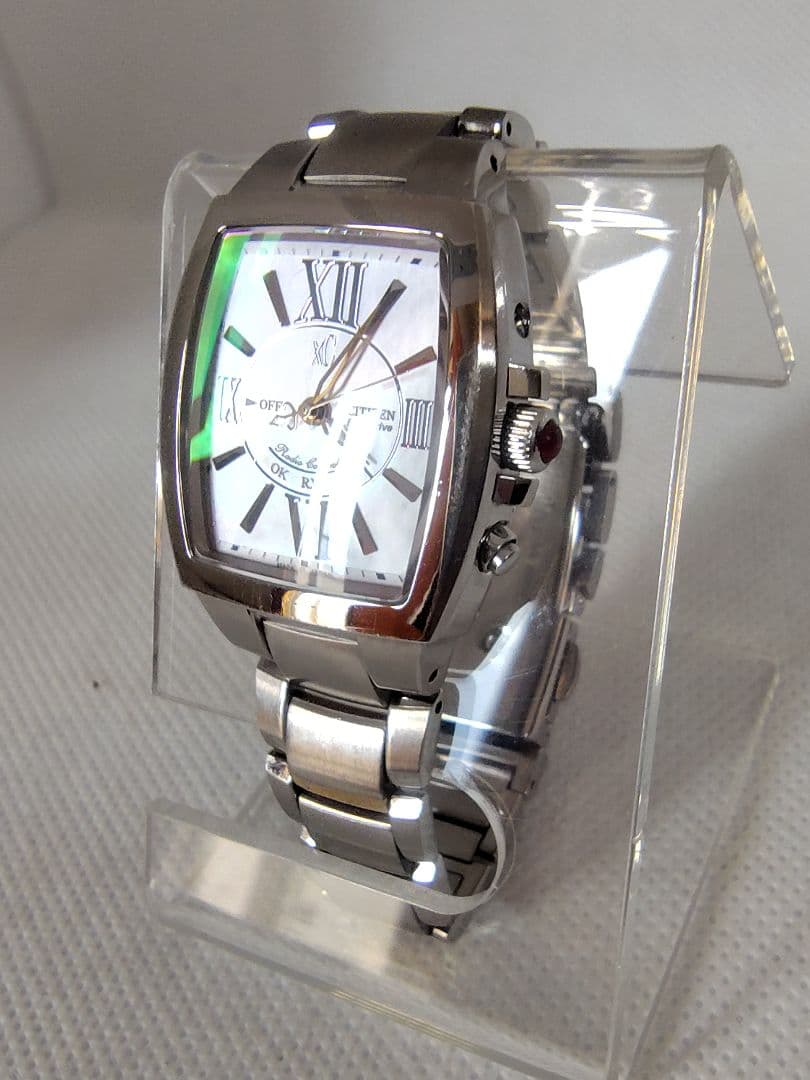 【電波ソーラー、美品】CITIZEN　xC シチズン　クロスシー　白蝶貝ダイヤル