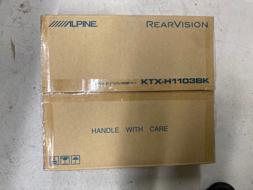 ALPINE アルパインN-BOX カスタム 10型 リアビジョン取付キット ！