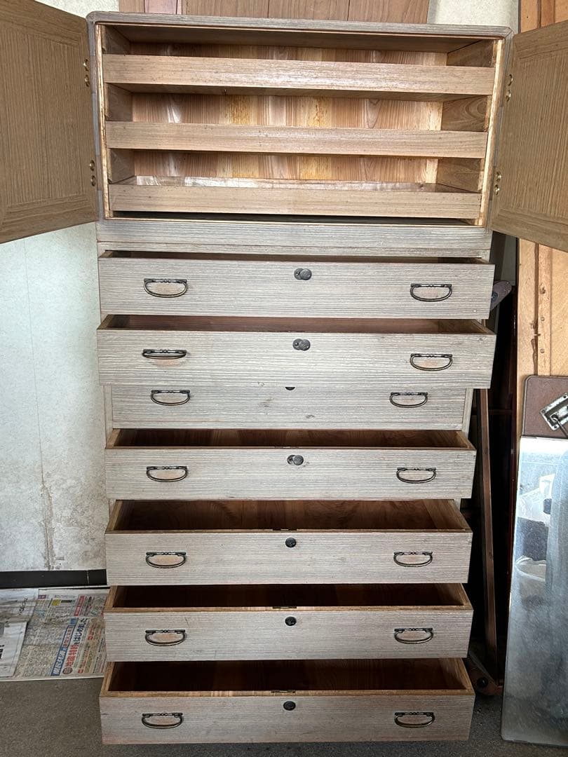 桐箪笥　昭和レトロ　古いものです